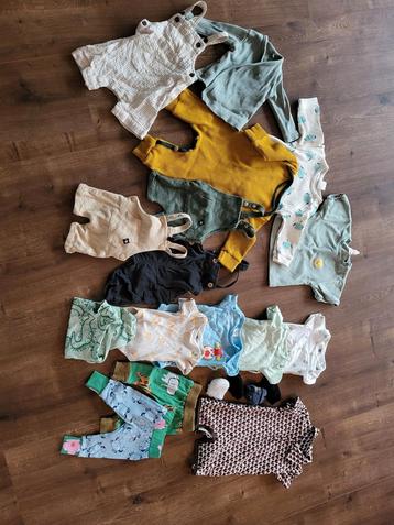 Babykleding pakket tuinbroek, 4ff, Rompers etc beschikbaar voor biedingen