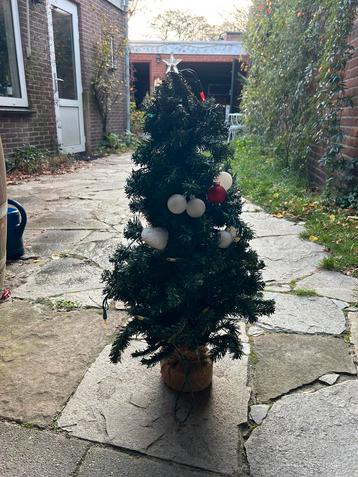 Kerstboom 70 cm hoog beschikbaar voor biedingen