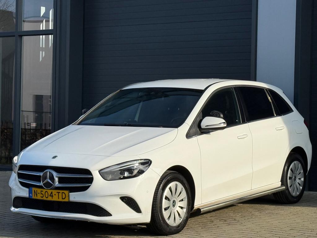 Mercedes-Benz B-klasse 200d / AUTOMAAT / CAMERA / APK / NAP, Auto's, Voorwielaandrijving, 1683 kg, Gebruikt, Euro 6