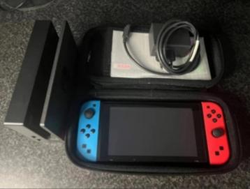Nintendo Switch Handheld met Dock, Hoes en Accessoires beschikbaar voor biedingen