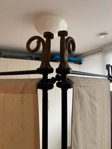 Smeedijzeren kamerscherm beschikbaar voor biedingen