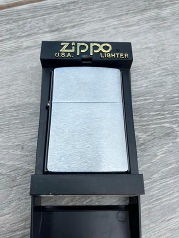 Zippo Aansteker Model 200 REG BRUSH FIN CHROME - Nieuw! beschikbaar voor biedingen