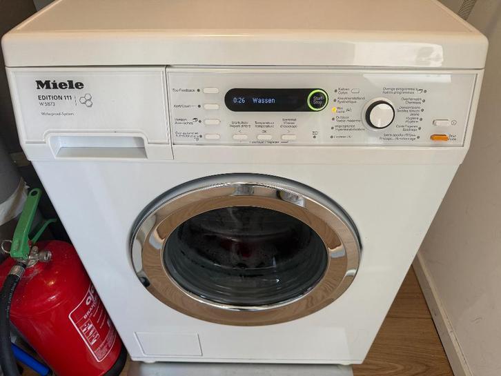 Miele W 5873 Edition 111, Witgoed en Apparatuur, Wasmachines, Gebruikt, Voorlader, 6 tot 8 kg, 85 tot 90 cm, 1600 toeren of meer