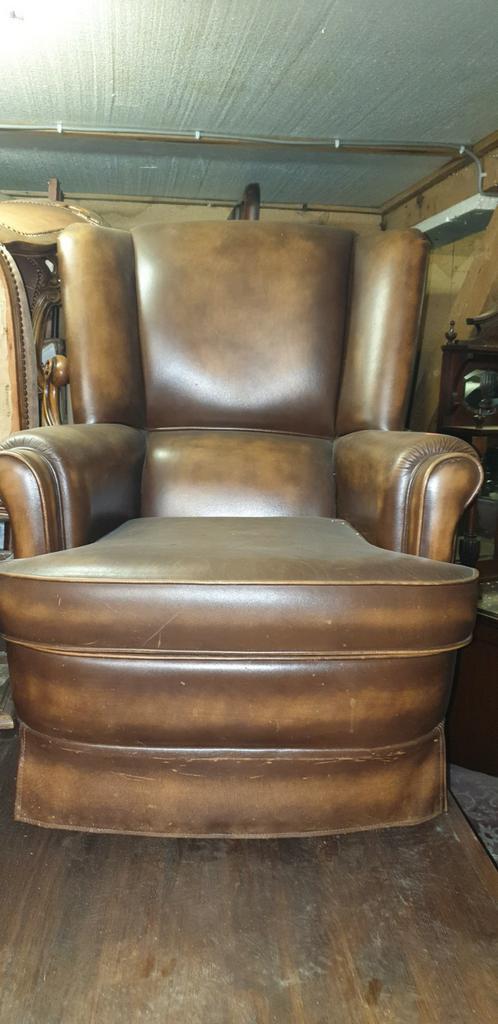 Chesterfield dames leder fauteuil, Huis en Inrichting, Fauteuils, Gebruikt, Ophalen
