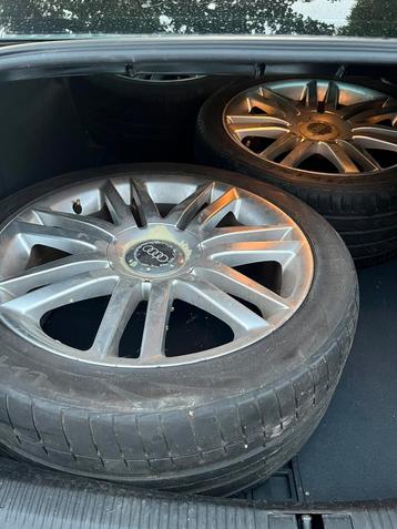 2 SETJES VELGEN! , S8 velgen! En originele audi velgen! beschikbaar voor biedingen