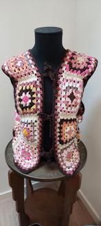Gehaakt Boho vestje hippie stijl L/XL strikjes bolero gilet, Kleding | Dames, Handgemaakt, Ophalen of Verzenden, Nieuw, Maat 42/44 (L)