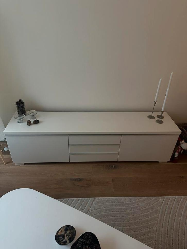 IKEA Bestå TV Meubel - Hoogglans Wit, Huis en Inrichting, Kasten | Televisiemeubels, Zo goed als nieuw, Ophalen