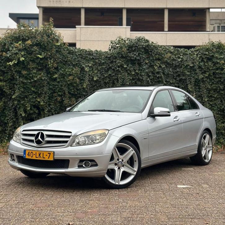 Mercedes Benz C180K 2009 | AUT | Schuifdak | parkeer sens, Auto's, Mercedes-Benz, Particulier, C-Klasse, ABS, Airbags, Airconditioning