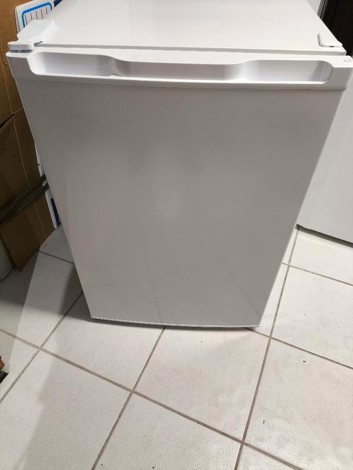 Vrijstaande koelkast IKEA LAGAN, Witgoed en Apparatuur, Koelkasten en IJskasten, Zo goed als nieuw, Met vriesvak, 75 tot 100 liter