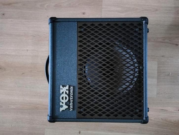 Vox Valvetronix AD15VT, Muziek en Instrumenten, Versterkers | Bas en Gitaar, Gebruikt, Minder dan 50 watt, Ophalen of Verzenden