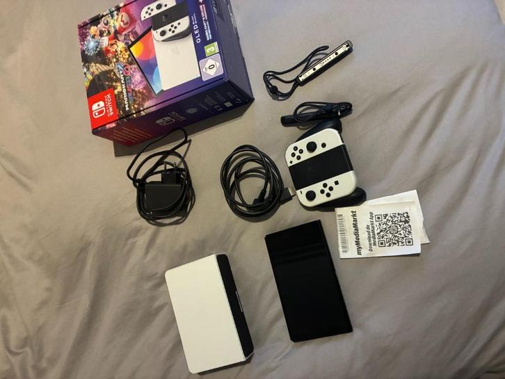 Nintendo Switch OLED (wit), Spelcomputers en Games, Spelcomputers | Nintendo Switch, Zo goed als nieuw, Switch OLED, Met 1 controller