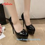 S1 maat 44 en 45 zwart lak ,enorme hoge hak en plateuzool., Kleding | Dames, Schoenen, Zwart, Nieuw, Ophalen of Verzenden, Schoenen met hoge hakken