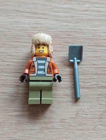 Lego minifiguur man met sneeuw schep (kerst) beschikbaar voor biedingen