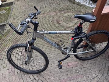 Trek 4300 dames mountainbike, betrouwbaar en stevig beschikbaar voor biedingen