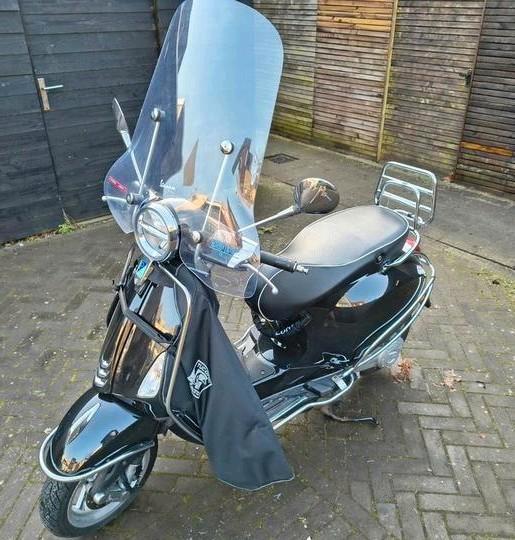 80cc Vespa Primavera (met Malossi performance pakket), Fietsen en Brommers, Scooters | Vespa, Zo goed als nieuw, Overige modellen