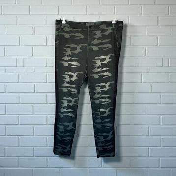 Summum Broek Maat 42 Groen Camouflage Jogger Style beschikbaar voor biedingen