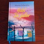 Roman hotel de Jutter van Martin Scherstra, Ophalen of Verzenden, Zo goed als nieuw, Nederland
