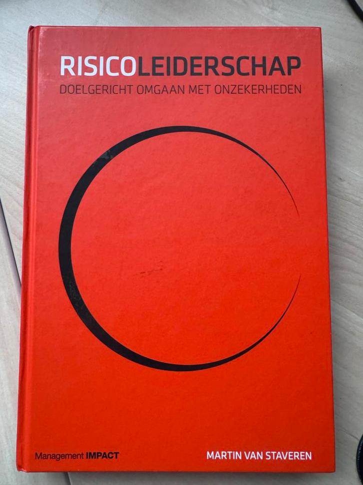 Risicoleiderschap - Martin van Staveren, Boeken, Economie, Management en Marketing, Zo goed als nieuw, Management, Ophalen of Verzenden