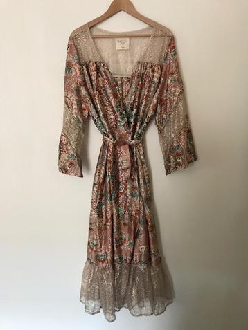 Meisie mooie kimono vest met bloemen en kant size unique  beschikbaar voor biedingen