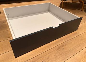 Manis-h bedlade (93 x 75 x 22 cm) beschikbaar voor biedingen