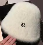 Ecru witte mohair muts, Kleding | Dames, Mutsen, Sjaals en Handschoenen, Ophalen of Verzenden, Nieuw, Muts
