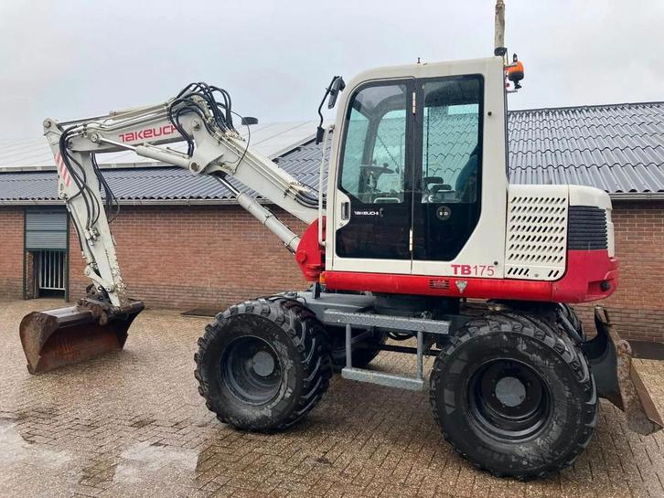 Takeuchi TB175W Graafmachine (bj 2003), Zakelijke goederen, Machines en Bouw | Kranen en Graafmachines, Graafmachine