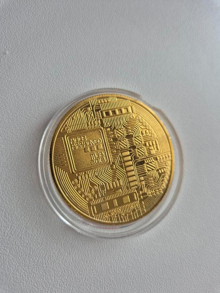 Goudkleurige Bitcoin Munt, Postzegels en Munten, Munten | Nederland, Losse munt, Overige waardes, Ophalen of Verzenden