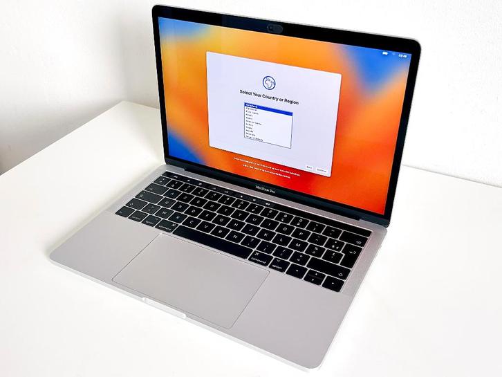 MacBook Pro 13” 2017 Touch Bar | 3,1 GHz i5 | 8GB | 250GB SS, Computers en Software, Apple Macbooks, Zo goed als nieuw, MacBook Pro