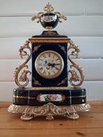 Klokkast tafelklok - herstelobject, Ophalen