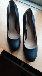 Splinternieuwe zwart lederen dames pumps, maat 39., Kleding | Dames, Schoenen, Ophalen of Verzenden, Nieuw, Zwart