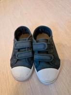 Gymschoenen maat 26, Kinderen en Baby's, Kinderkleding | Schoenen en Sokken, Ophalen, Gebruikt, Jongen of Meisje, Sportschoenen