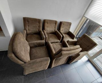 Set van 6 comfortabele stoelen beschikbaar voor biedingen