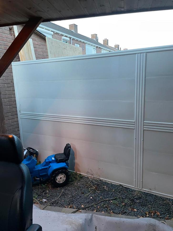 Kunststof polyester schutting profielen, Tuin en Terras, Schuttingen, Zo goed als nieuw, Kunststof, 2 meter of meer, 6 meter of meer