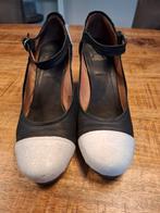 Hangar Italiaanse Lederen Pumps Maat 40, Hangar, Ophalen of Verzenden, Zo goed als nieuw, Pumps