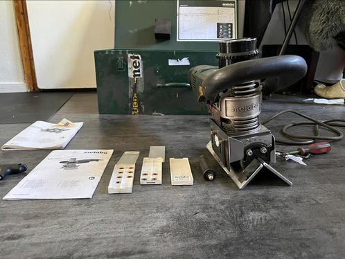 Metabo KFM 16-15 F Metaalkantenfrees, Doe-het-zelf en Verbouw, Gereedschap | Freesmachines, Zo goed als nieuw, Bovenfrees, Ophalen of Verzenden