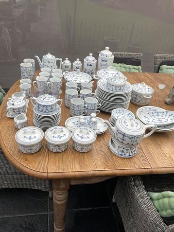 Originele onderdelen van Blau Saks “jäger” servies beschikbaar voor biedingen