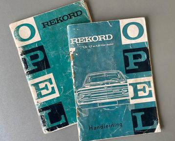 2 groezelige instructieboekjes voor Opel Rekord beschikbaar voor biedingen
