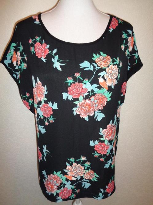 jazlyn valt als maat XL oksel tot oksel 60 cm, Kleding | Dames, T-shirts, Zo goed als nieuw, Maat 46/48 (XL) of groter, Korte mouw