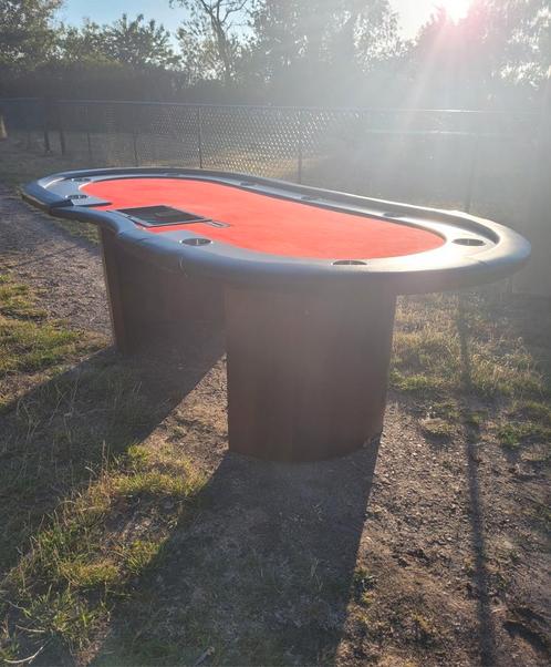 Luxe pokertafel van goede kwaliteit! Luxe poten / speelveld!, Hobby en Vrije tijd, Gezelschapsspellen | Kaartspellen, Gebruikt