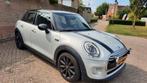 Zeer nette 5 deurs mini cooper 1.5 benzine 136pk bj 2015, Particulier, Te koop