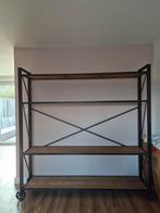 Industriële boekenkast op wielen, Huis en Inrichting, Kasten | Boekenkasten, Ophalen, Met plank(en), Gebruikt, 200 cm of meer