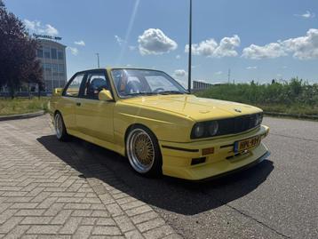 BMW E30 320 3.0L – M3 Bodykit | volledig gerestaureerd beschikbaar voor biedingen