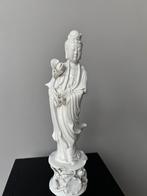 GODIN GUANYIN VINTAGE WIT PORSELEIN BEELD UIT CHINA, Ophalen of Verzenden