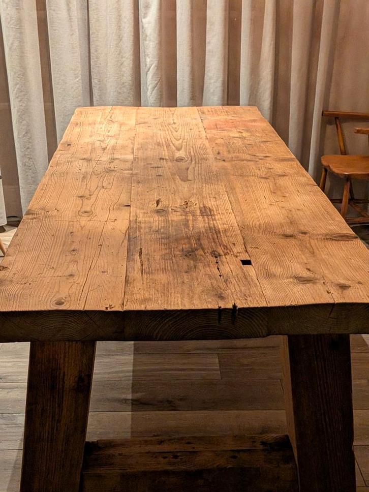 Unieke lange tafel van oude gebinten. (240cm), Huis en Inrichting, Tafels | Eettafels, Gebruikt, 100 tot 150 cm, 150 tot 200 cm
