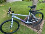 Stoere meisjesfiets 26 inch mountainbikemodel, Fietsen en Brommers, Fietsen | Meisjes, Zo goed als nieuw, Rockrider, Handrem, Ophalen