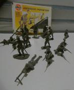 Te koop vintage set Airfix figuren van Japanse infanterie, Ophalen of Verzenden, Zo goed als nieuw, Groter dan 1:35, Figuur of Figuren