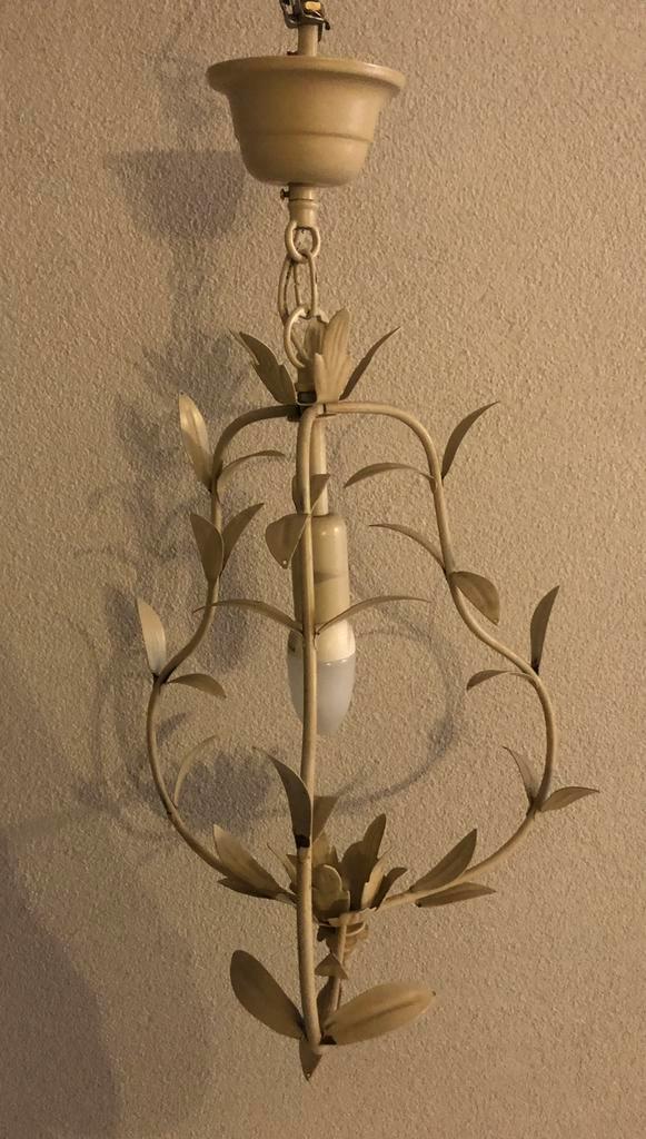 Crèmekleurige Franse brocante kroonluchter, Huis en Inrichting, Lampen | Kroonluchters, Gebruikt, Metaal, Ophalen