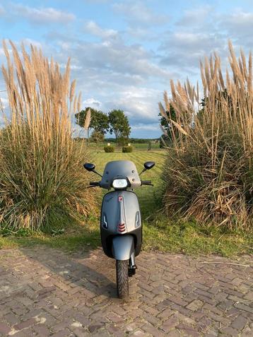 Krachtige Vespa Sprint - 80cc polini  Malossi - Akrapovic  beschikbaar voor biedingen