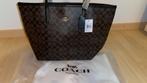 Coach tas bruin met accessoire, Sieraden, Tassen en Uiterlijk, Tassen | Damestassen, Ophalen of Verzenden, Zo goed als nieuw, Bruin
