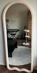 Beige Spiegel met Abstracte Vorm, Huis en Inrichting, Woonaccessoires | Spiegels, Ophalen, Nieuw, Overige vormen, 150 tot 200 cm